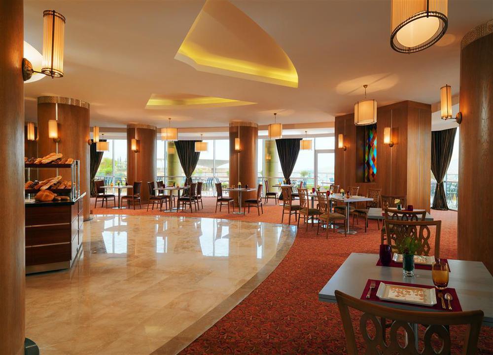 Sheraton Dohuk Hotel レストラン 写真